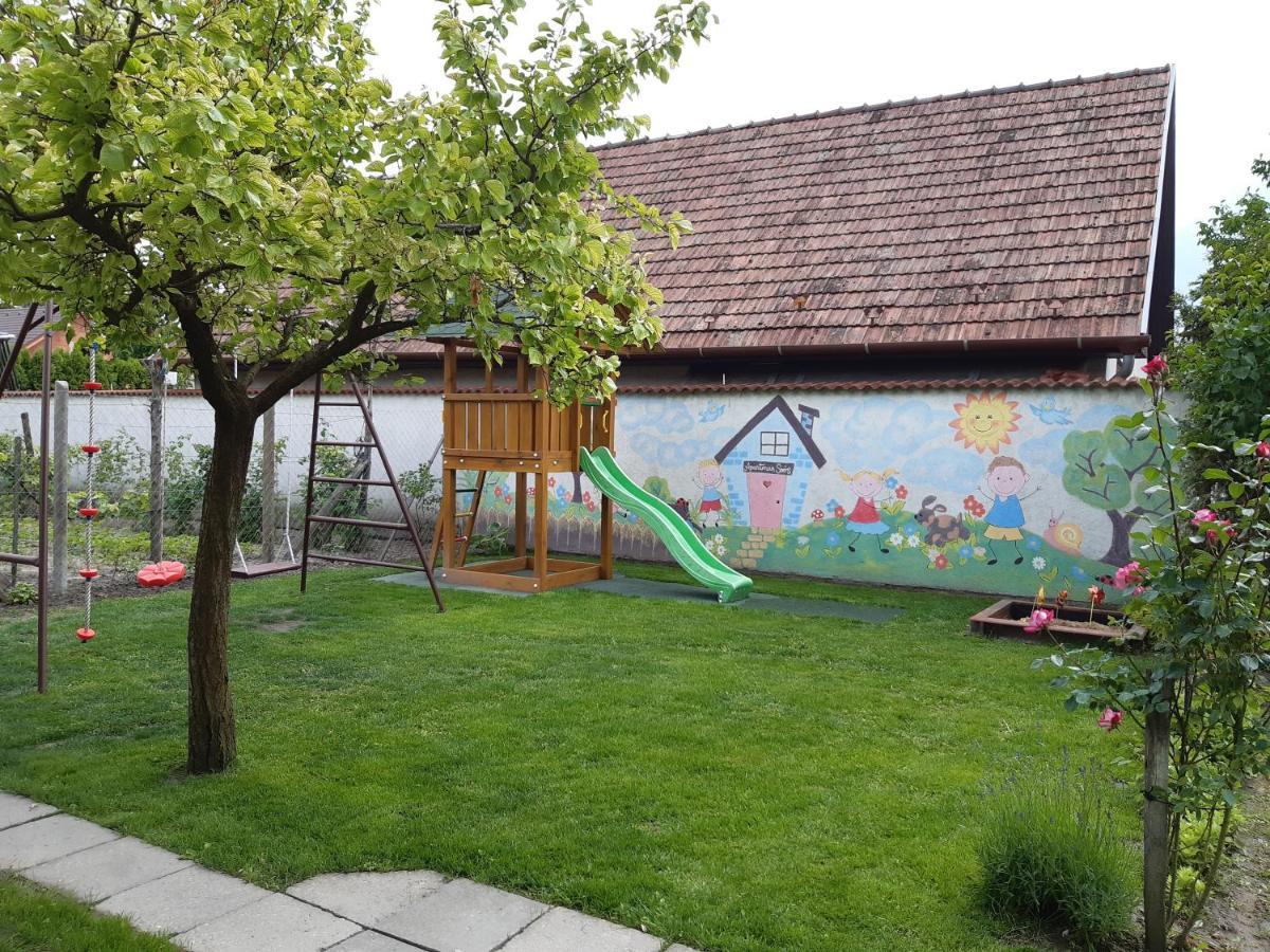 Apartman Soos -- Only For Relaxation, Not For Party! Siófok Exteriér fotografie