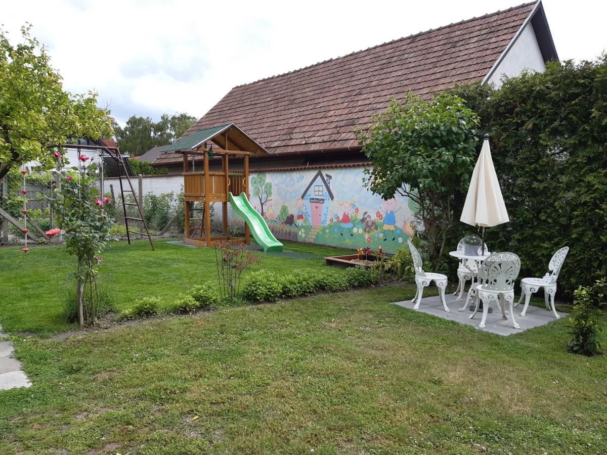 Apartman Soos -- Only For Relaxation, Not For Party! Siófok Exteriér fotografie